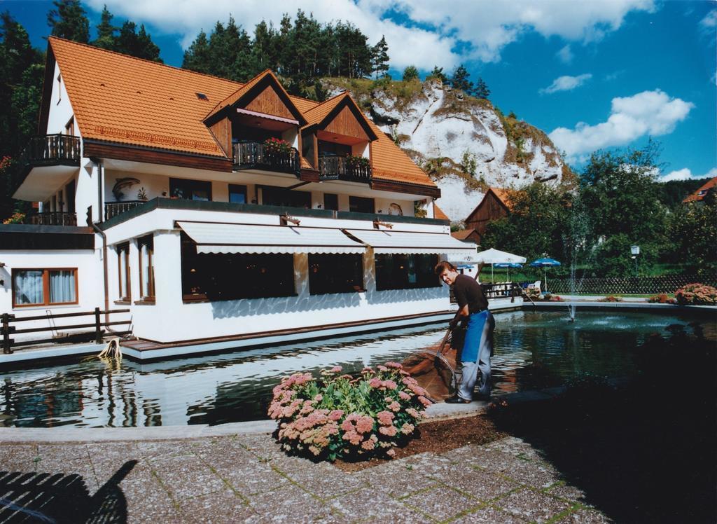 Gaestehaus Forellenhof Pottenstein Exterior photo